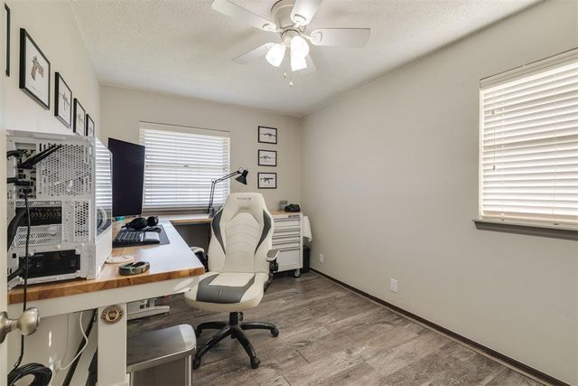 614 W Greenwood Court, Mustang, OK 73064