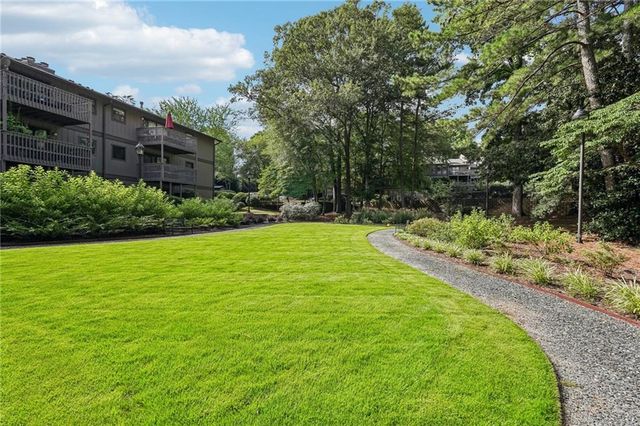 511 Embers Drive SE, Marietta, GA 30067