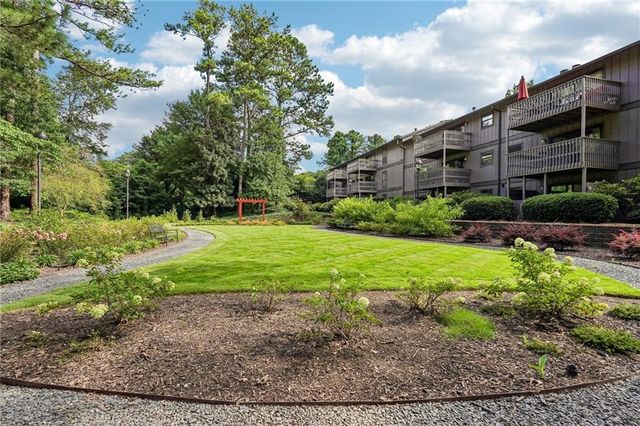 511 Embers Drive SE, Marietta, GA 30067
