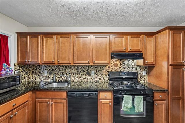 511 Embers Drive SE, Marietta, GA 30067