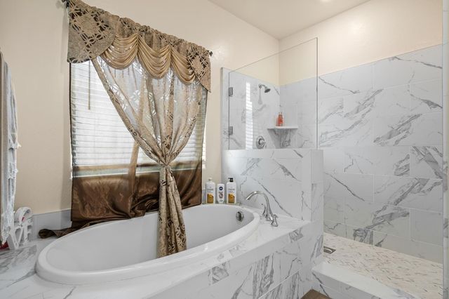 5355 W Hammond Avenue, Fresno, CA 93722