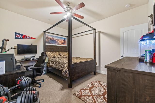 5355 W Hammond Avenue, Fresno, CA 93722