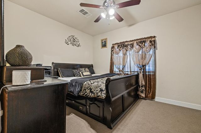 5355 W Hammond Avenue, Fresno, CA 93722