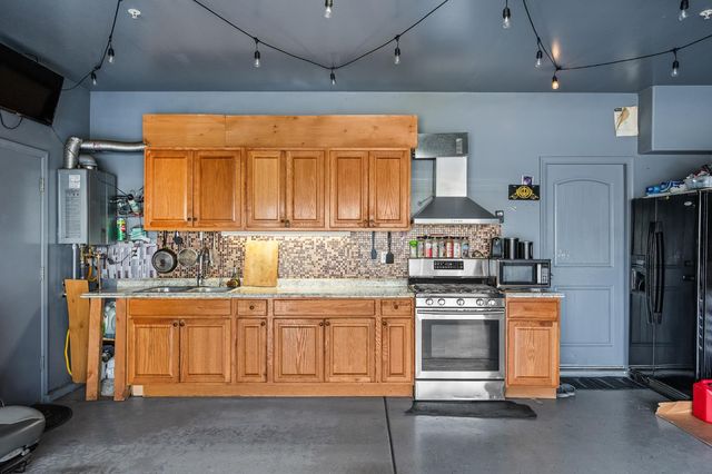 5355 W Hammond Avenue, Fresno, CA 93722