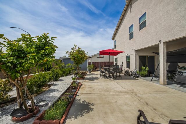 5355 W Hammond Avenue, Fresno, CA 93722