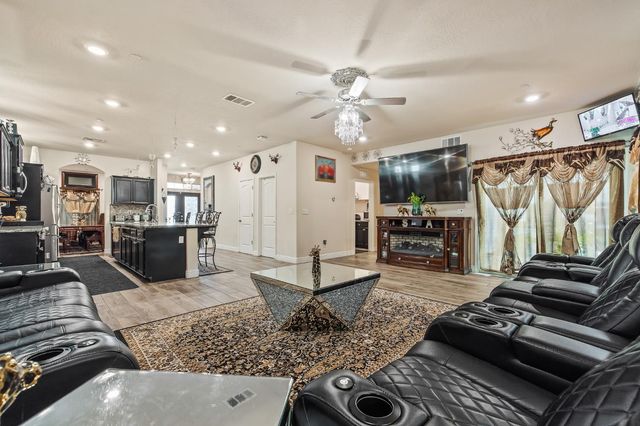 5355 W Hammond Avenue, Fresno, CA 93722