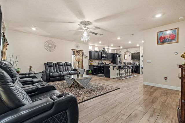 5355 W Hammond Avenue, Fresno, CA 93722