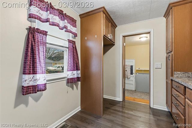 1807 Hanford Avenue, Lincoln Park, MI 48146