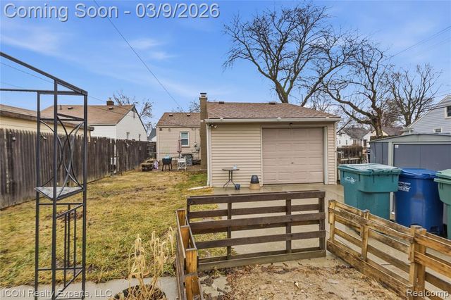 1807 Hanford Avenue, Lincoln Park, MI 48146