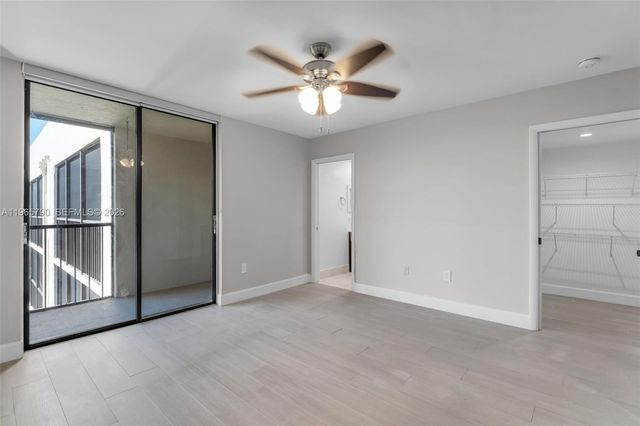 8045 SW 107th Ave 303, Miami, FL 33173