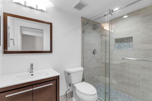 8045 SW 107th Ave 303, Miami, FL 33173