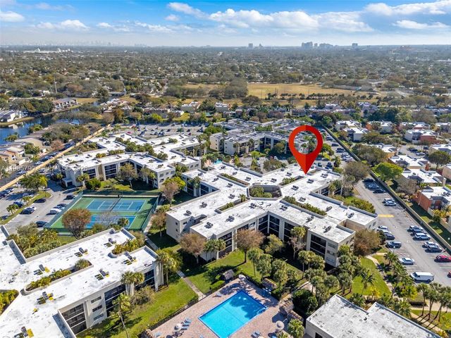 8045 SW 107th Ave 303, Miami, FL 33173