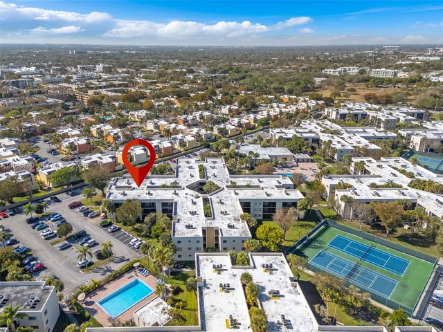 8045 SW 107th Ave 303, Miami, FL 33173