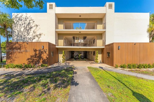 8045 SW 107th Ave 303, Miami, FL 33173