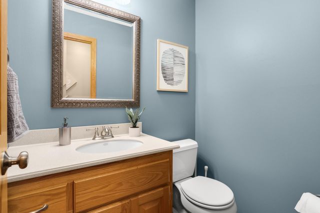 7934 Chesshire Lane N, Maple Grove, MN 55311