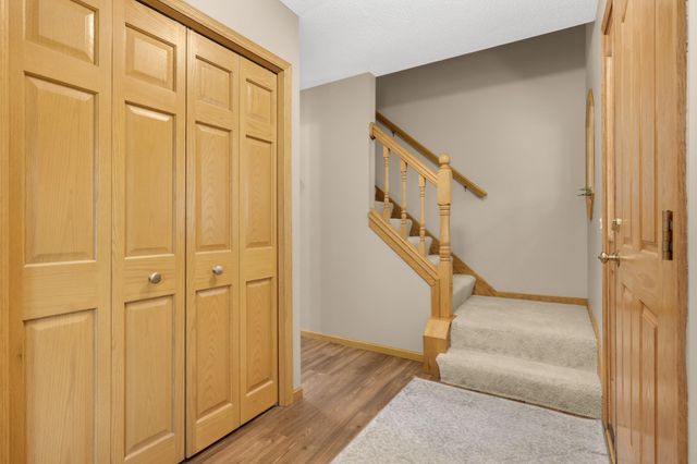 7934 Chesshire Lane N, Maple Grove, MN 55311