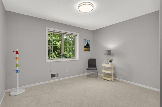 7934 Chesshire Lane N, Maple Grove, MN 55311