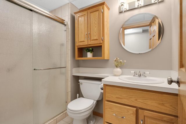 7934 Chesshire Lane N, Maple Grove, MN 55311