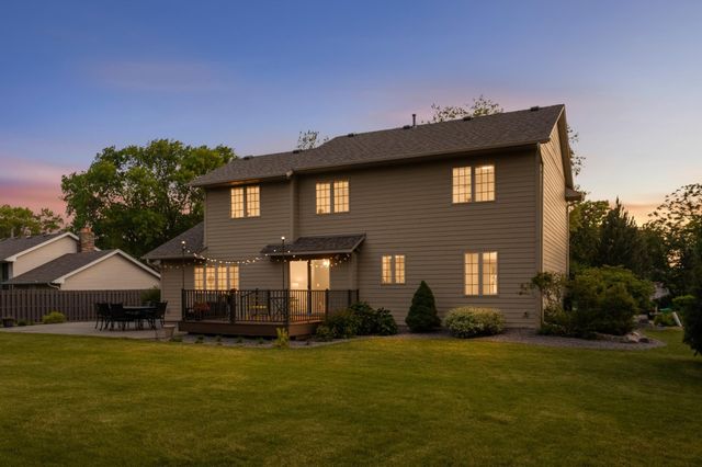 7934 Chesshire Lane N, Maple Grove, MN 55311