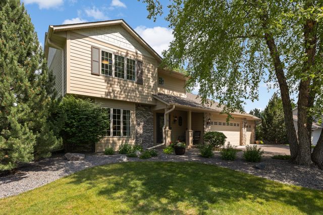 7934 Chesshire Lane N, Maple Grove, MN 55311
