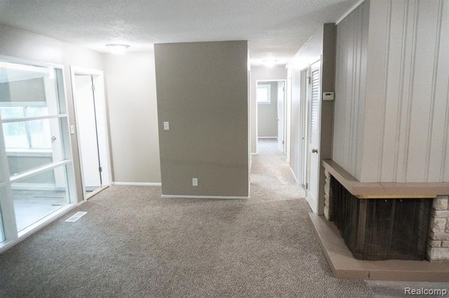 1917 Bayberry Lane, Flint, MI 48507