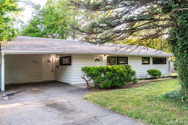 1917 Bayberry Lane, Flint, MI 48507