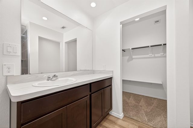 1710 Legacy Hills Drive, Houston, TX 77067