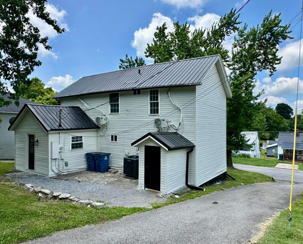 410 N Third Street, Danville, KY 40422