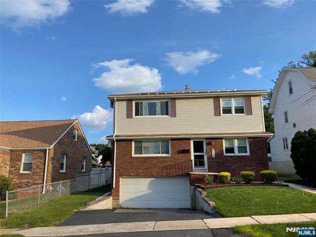 739 Lake Avenue, Lyndhurst, NJ 07071