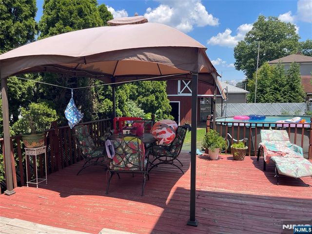 739 Lake Avenue, Lyndhurst, NJ 07071