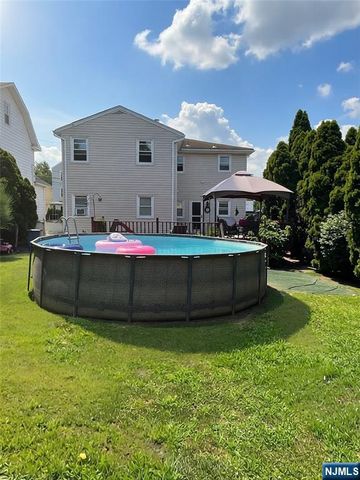 739 Lake Avenue, Lyndhurst, NJ 07071