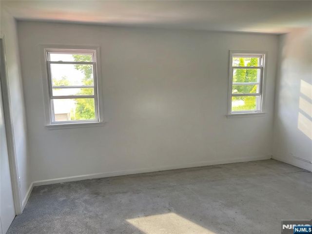 739 Lake Avenue, Lyndhurst, NJ 07071
