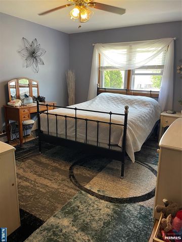 739 Lake Avenue, Lyndhurst, NJ 07071