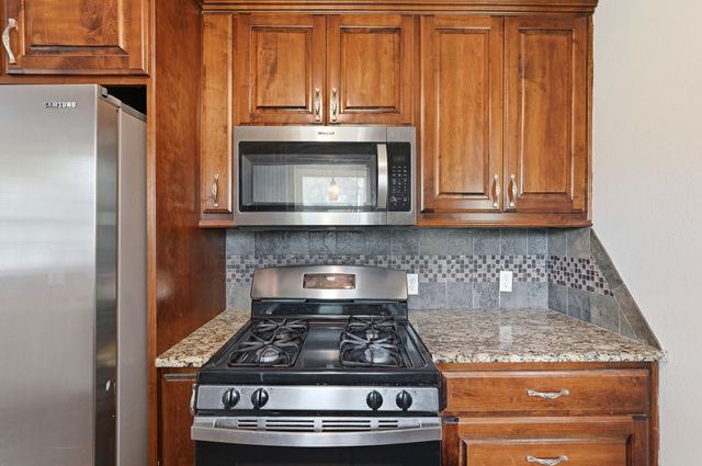 760 Oakwood Avenue, Hurst, TX 76053