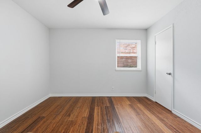 760 Oakwood Avenue, Hurst, TX 76053