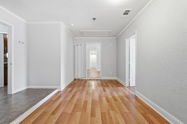 760 Oakwood Avenue, Hurst, TX 76053
