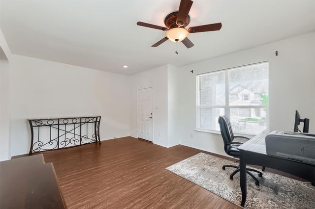 221 Auburn ST, Kyle, TX 78640