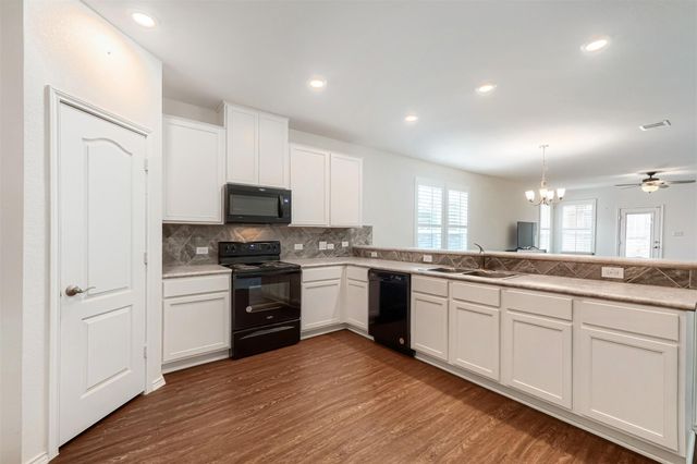 221 Auburn ST, Kyle, TX 78640