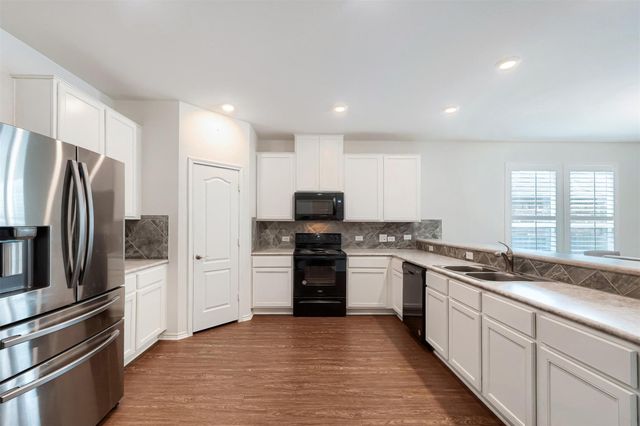 221 Auburn ST, Kyle, TX 78640