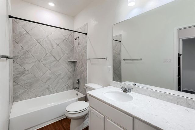 221 Auburn ST, Kyle, TX 78640
