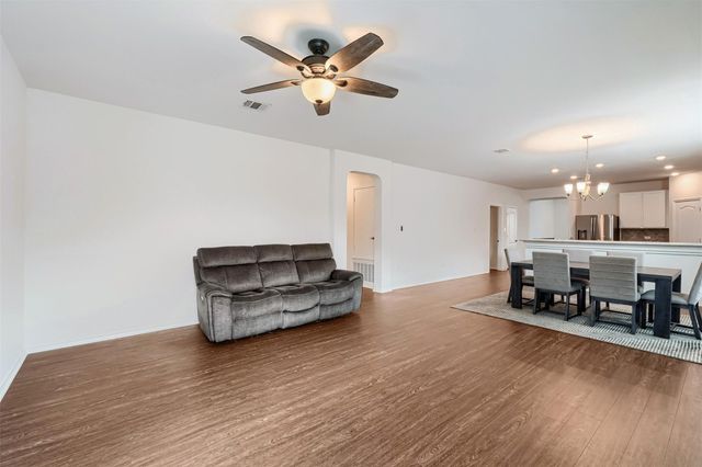 221 Auburn ST, Kyle, TX 78640