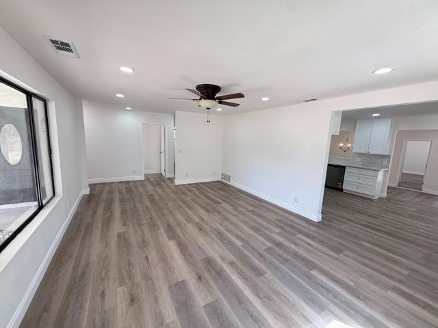 6927 W Yale Avenue, Fresno, CA 93723