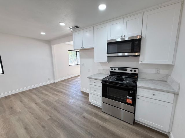 6927 W Yale Avenue, Fresno, CA 93723