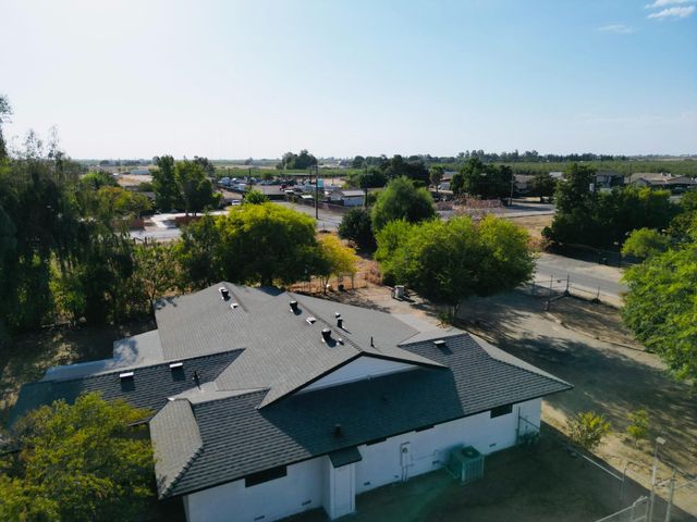 6927 W Yale Avenue, Fresno, CA 93723