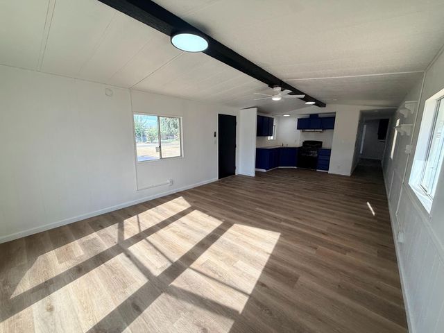 6927 W Yale Avenue, Fresno, CA 93723