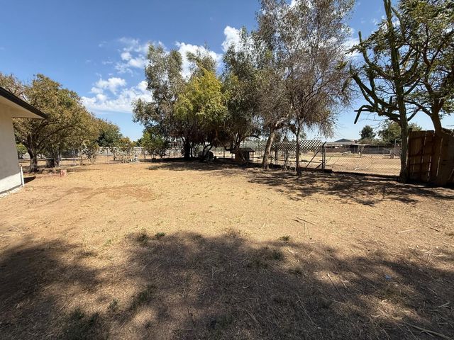 6927 W Yale Avenue, Fresno, CA 93723