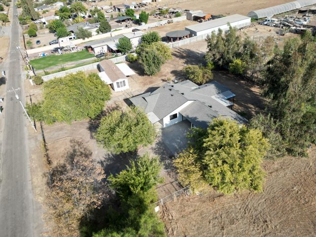 6927 W Yale Avenue, Fresno, CA 93723