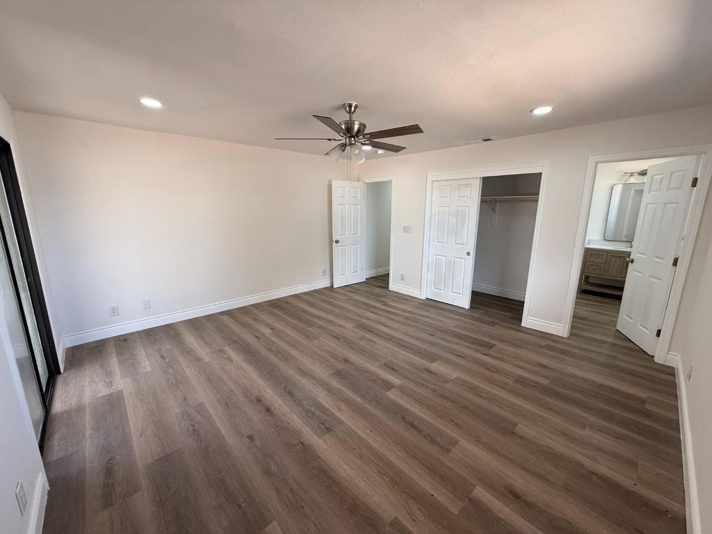 Image 29 of property listing at 6927 W Yale Avenue, Fresno, CA 93723