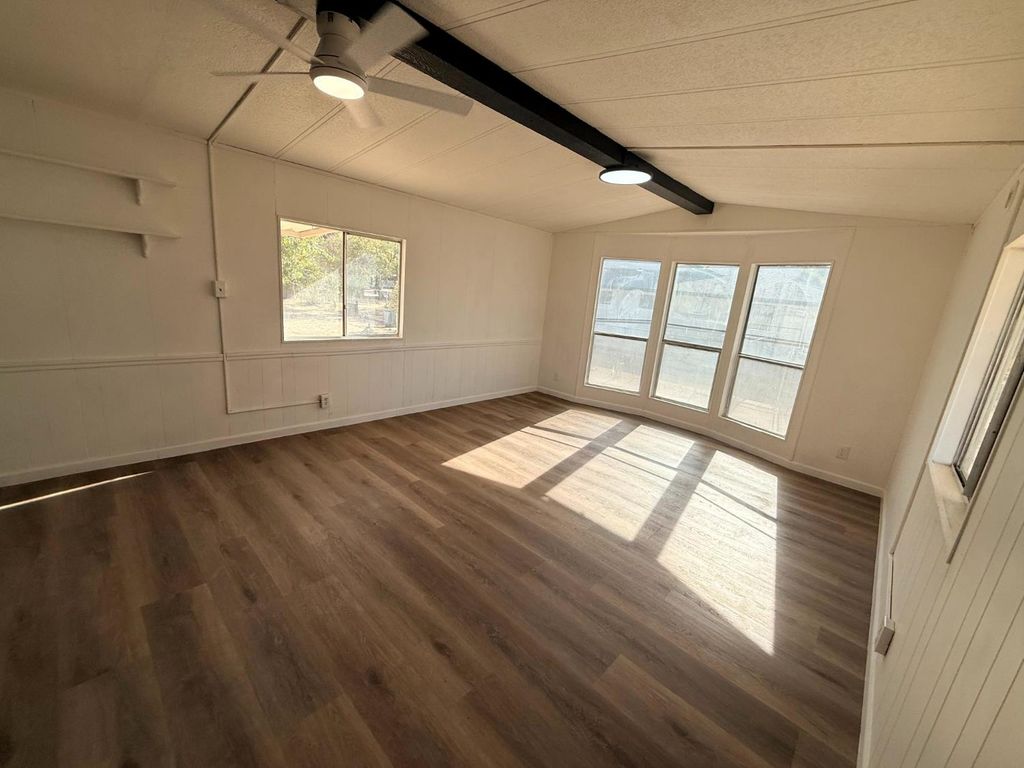 Image 37 of property listing at 6927 W Yale Avenue, Fresno, CA 93723