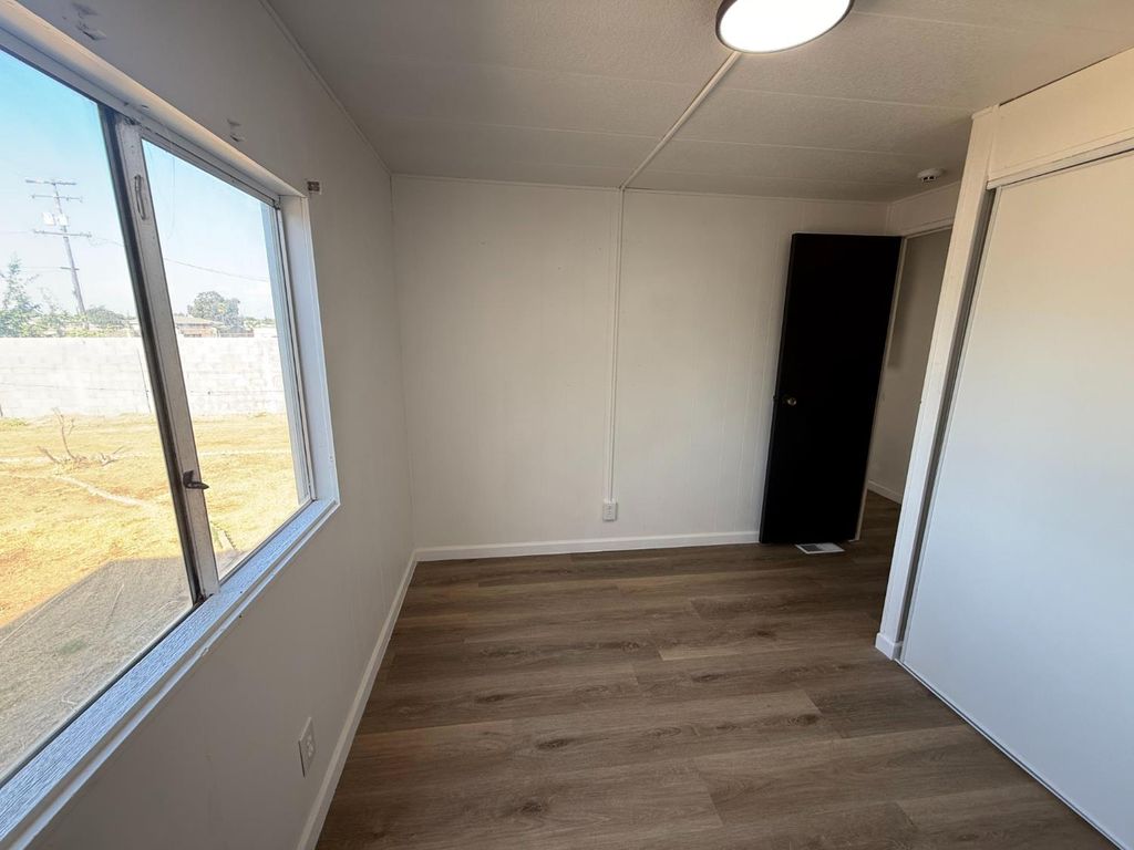 Image 42 of property listing at 6927 W Yale Avenue, Fresno, CA 93723